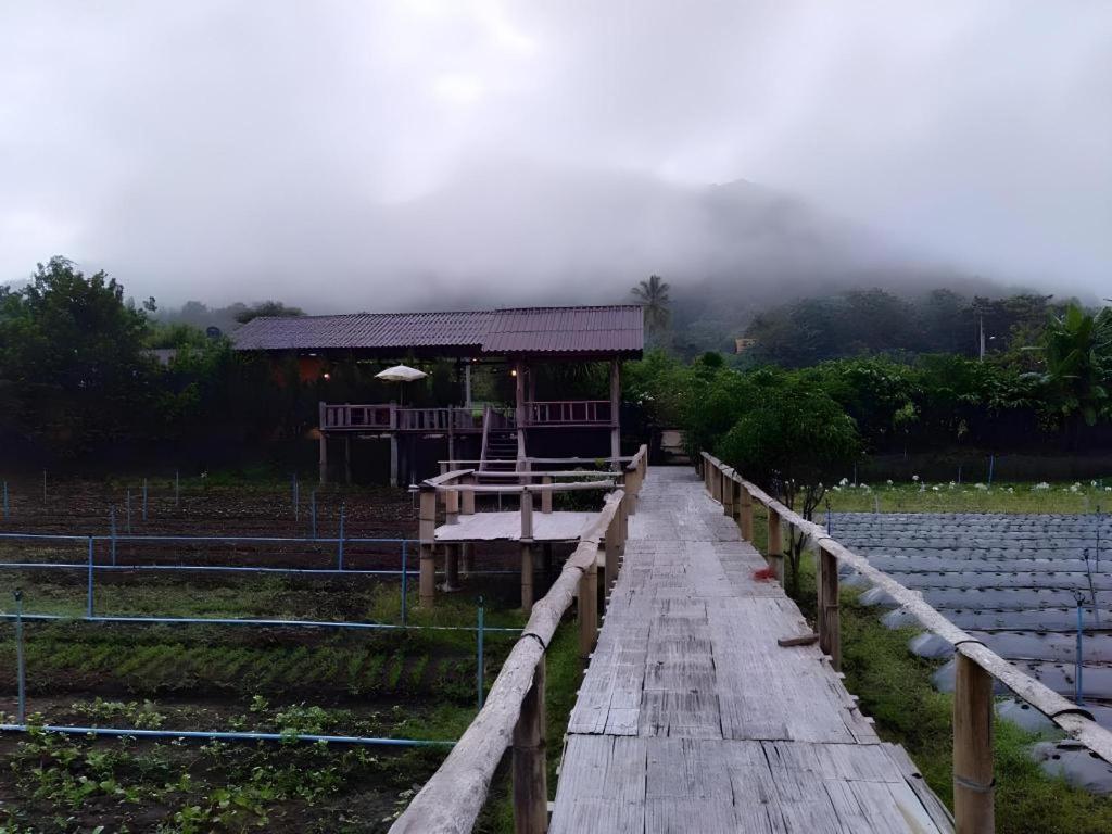 Nai Khun Khao Resort Chiang Mai Exterior foto